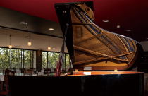 自動演奏グランドピアノ